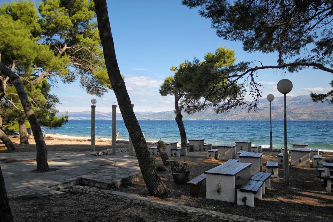 Apartments And Rooms With Parking Space Supetar, Brac - 5658 Bagian luar foto