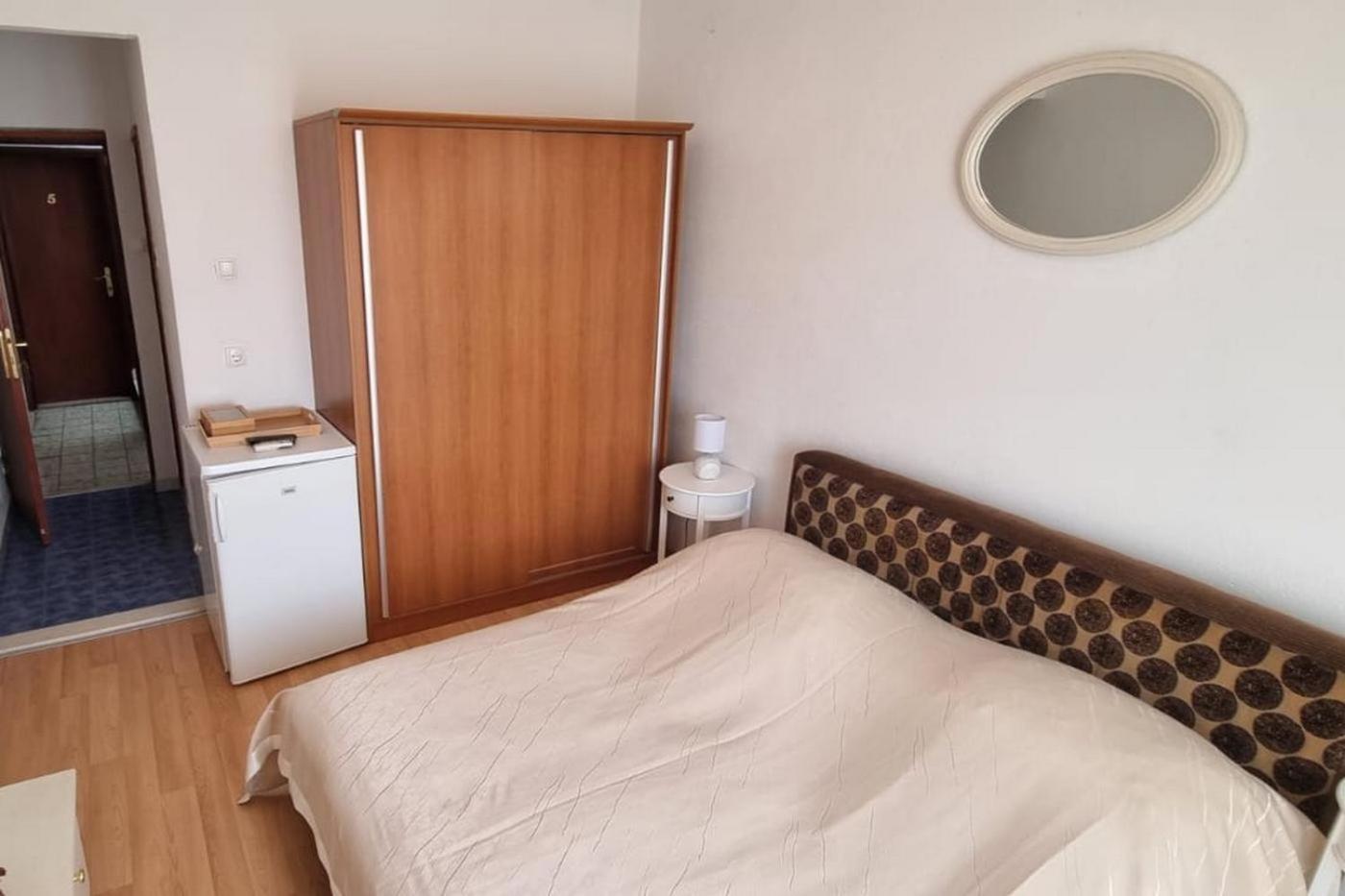 Apartments And Rooms With Parking Space Supetar, Brac - 5658 Ruang foto