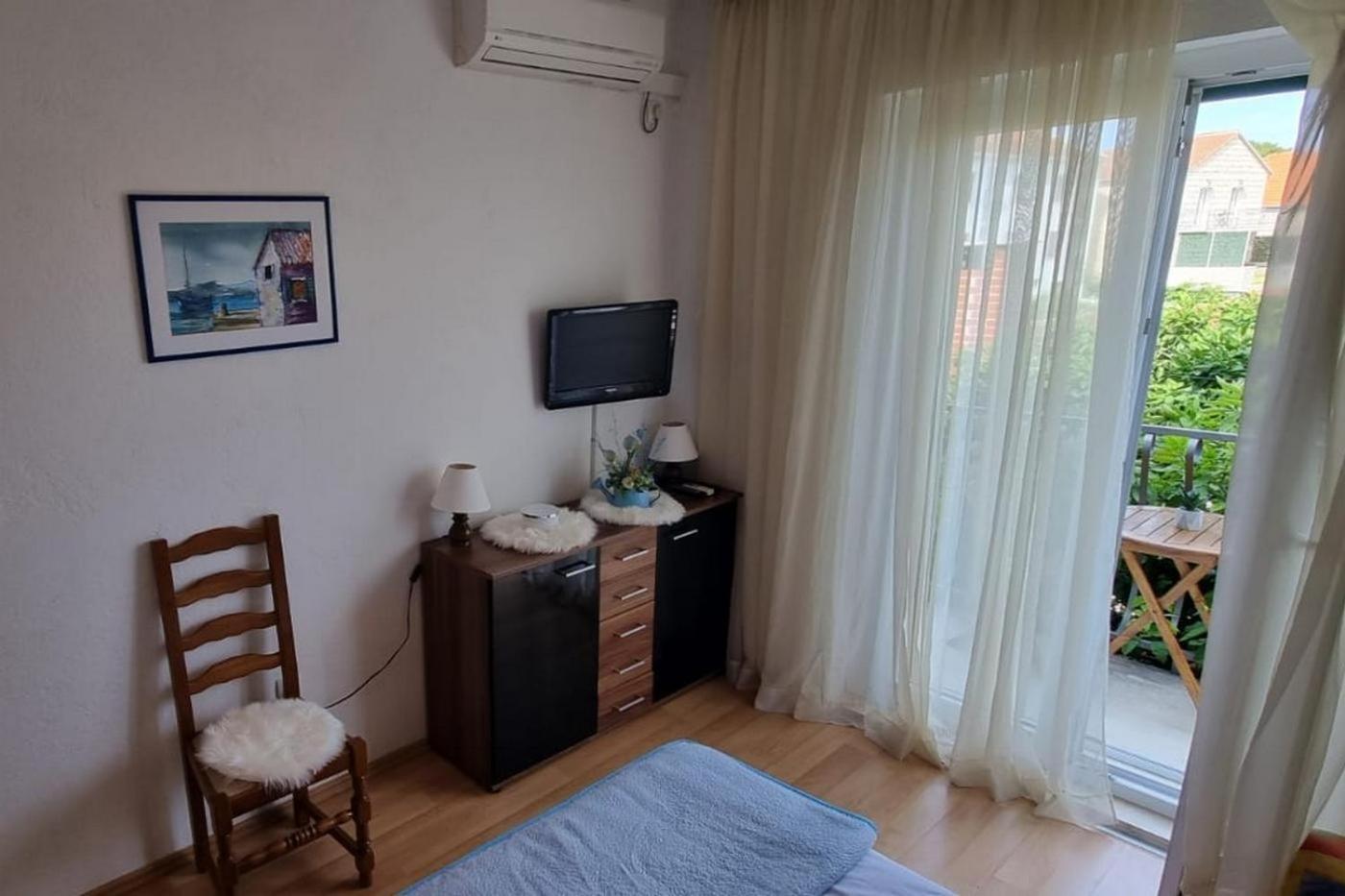 Apartments And Rooms With Parking Space Supetar, Brac - 5658 Ruang foto