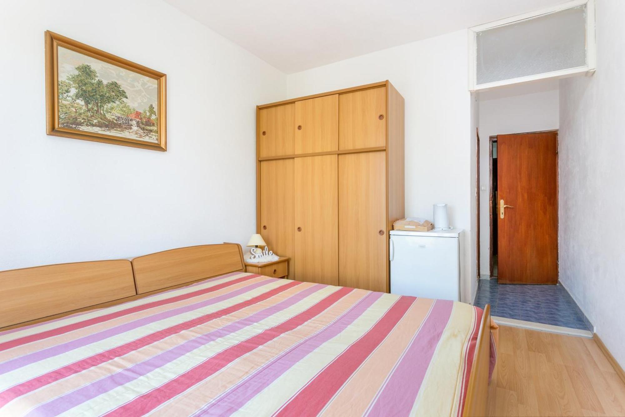Apartments And Rooms With Parking Space Supetar, Brac - 5658 Ruang foto
