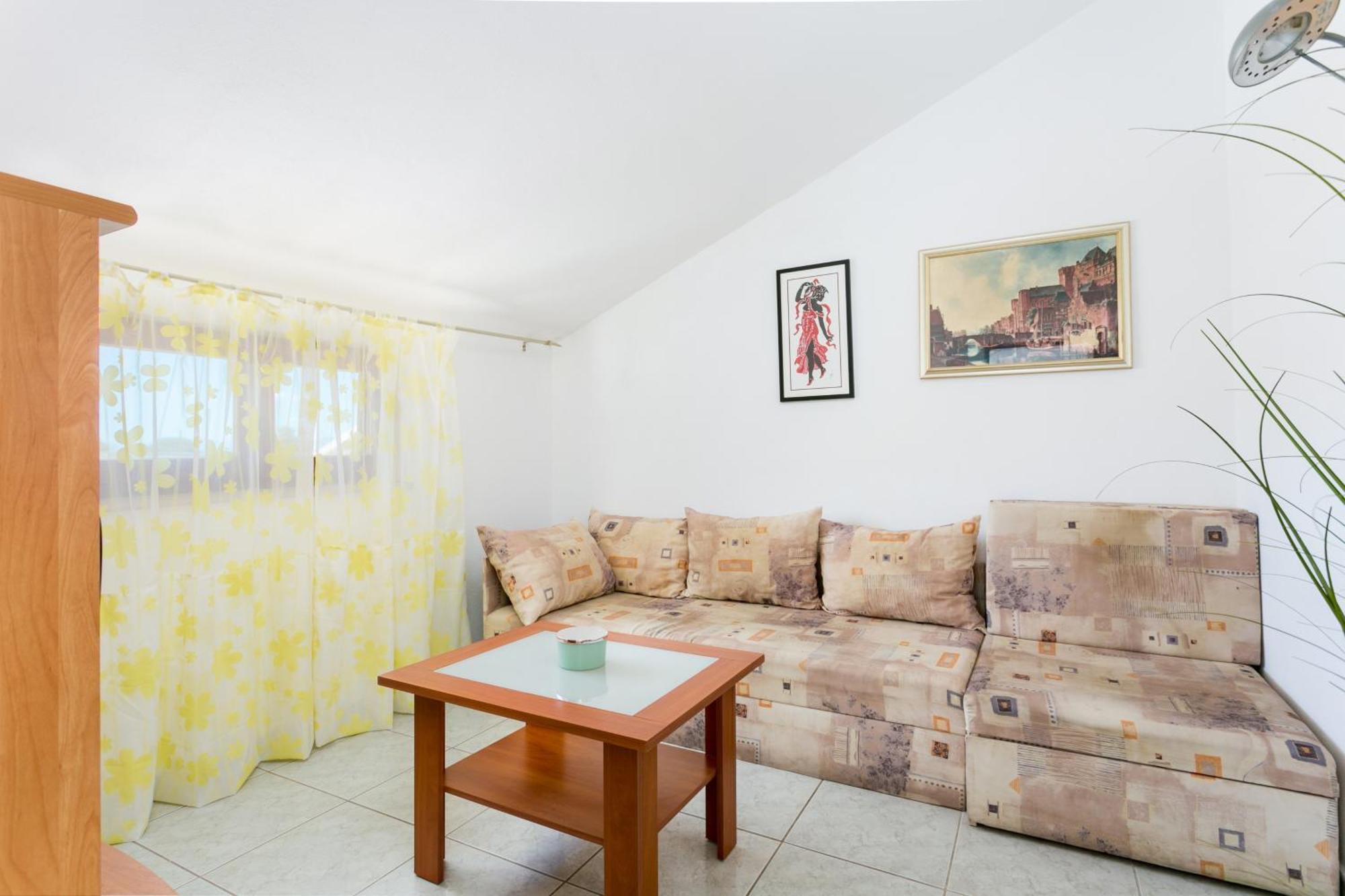 Apartments And Rooms With Parking Space Supetar, Brac - 5658 Bagian luar foto