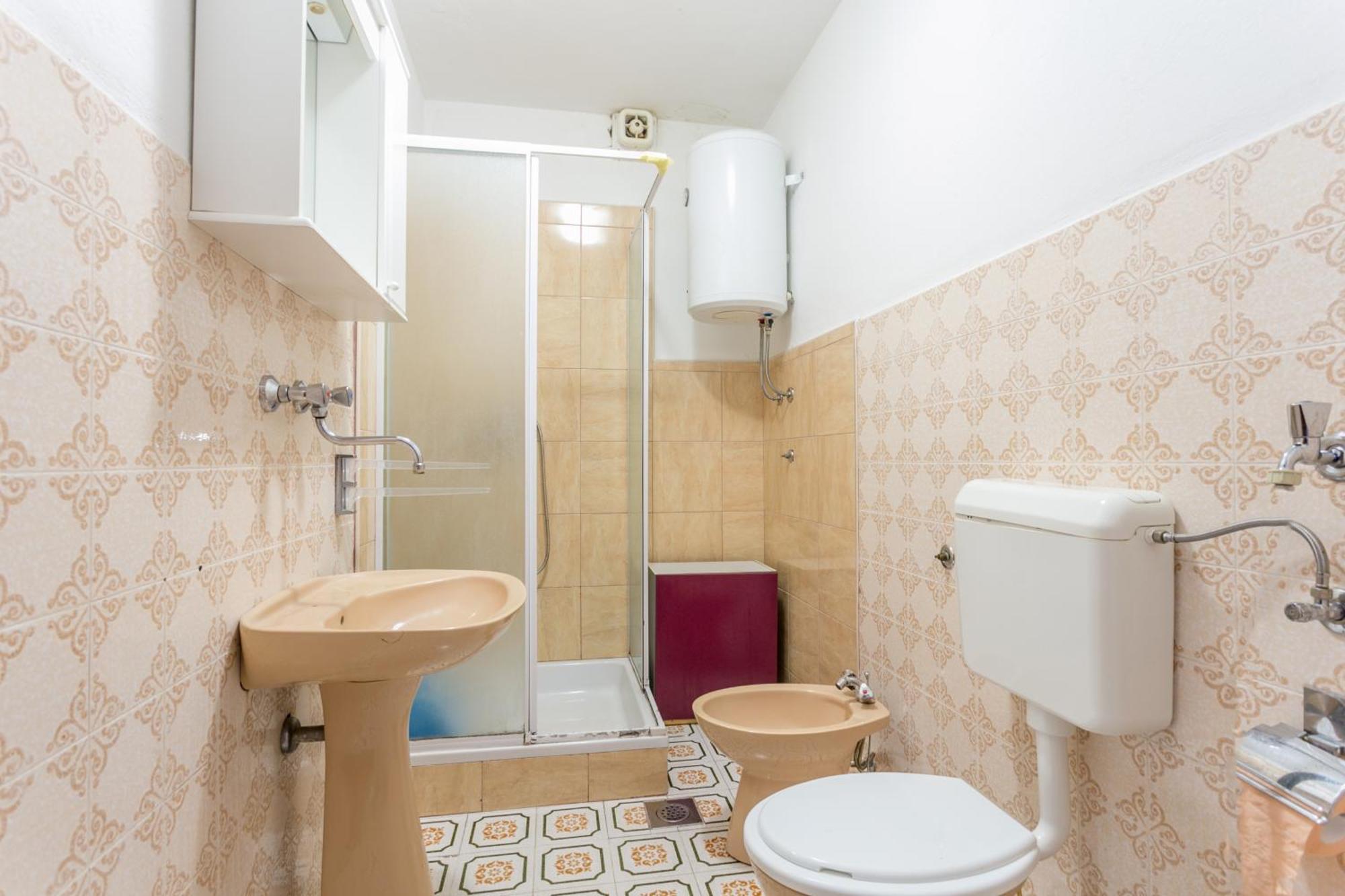 Apartments And Rooms With Parking Space Supetar, Brac - 5658 Bagian luar foto
