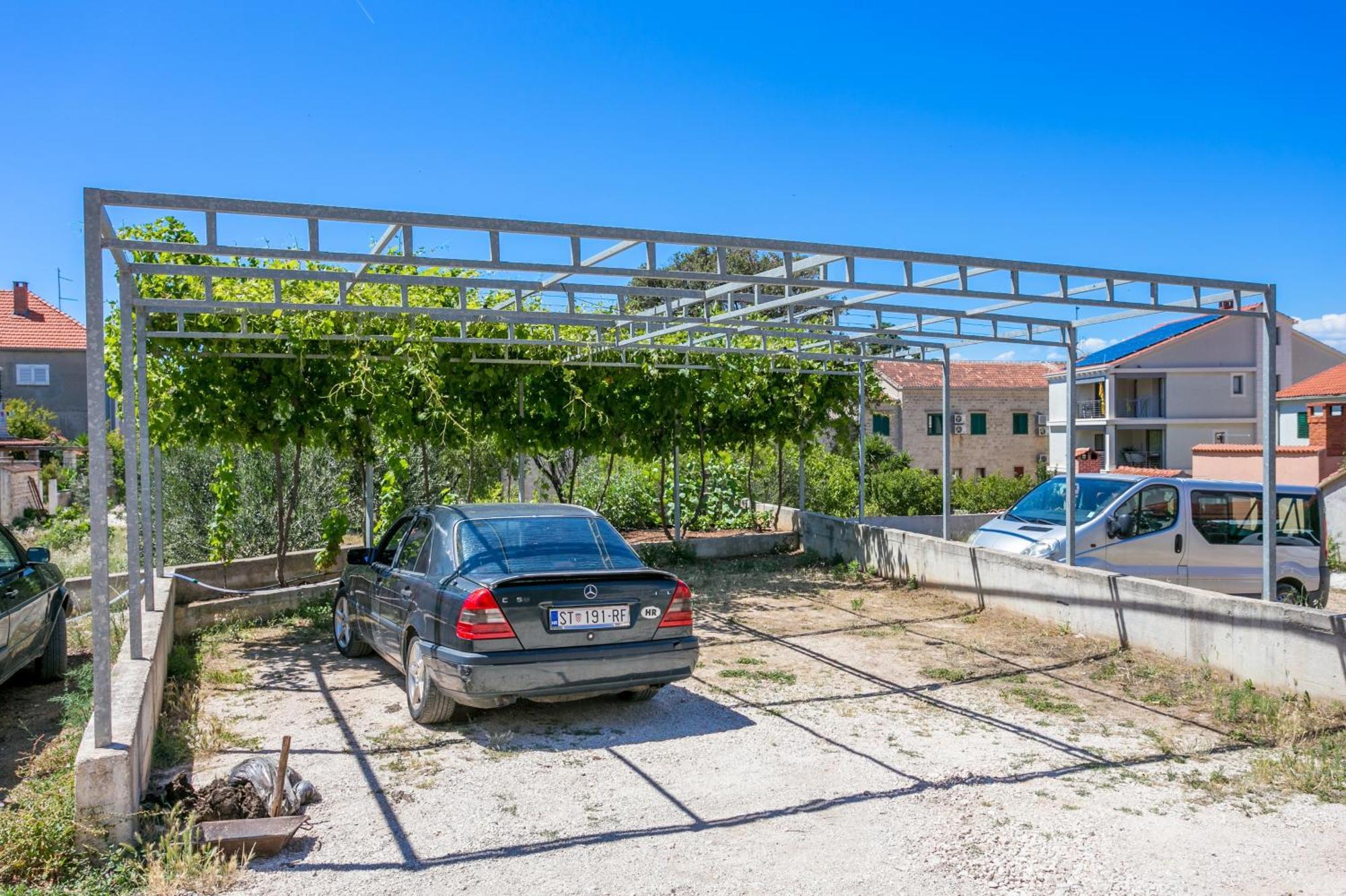 Apartments And Rooms With Parking Space Supetar, Brac - 5658 Bagian luar foto